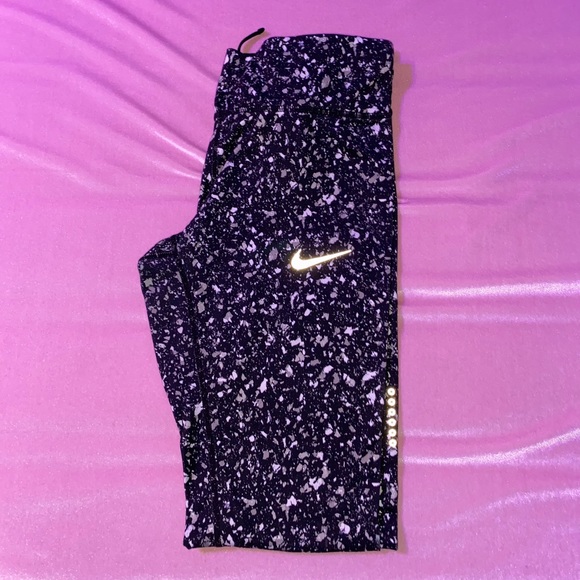 Nike Pants - Des’s closet 🦋